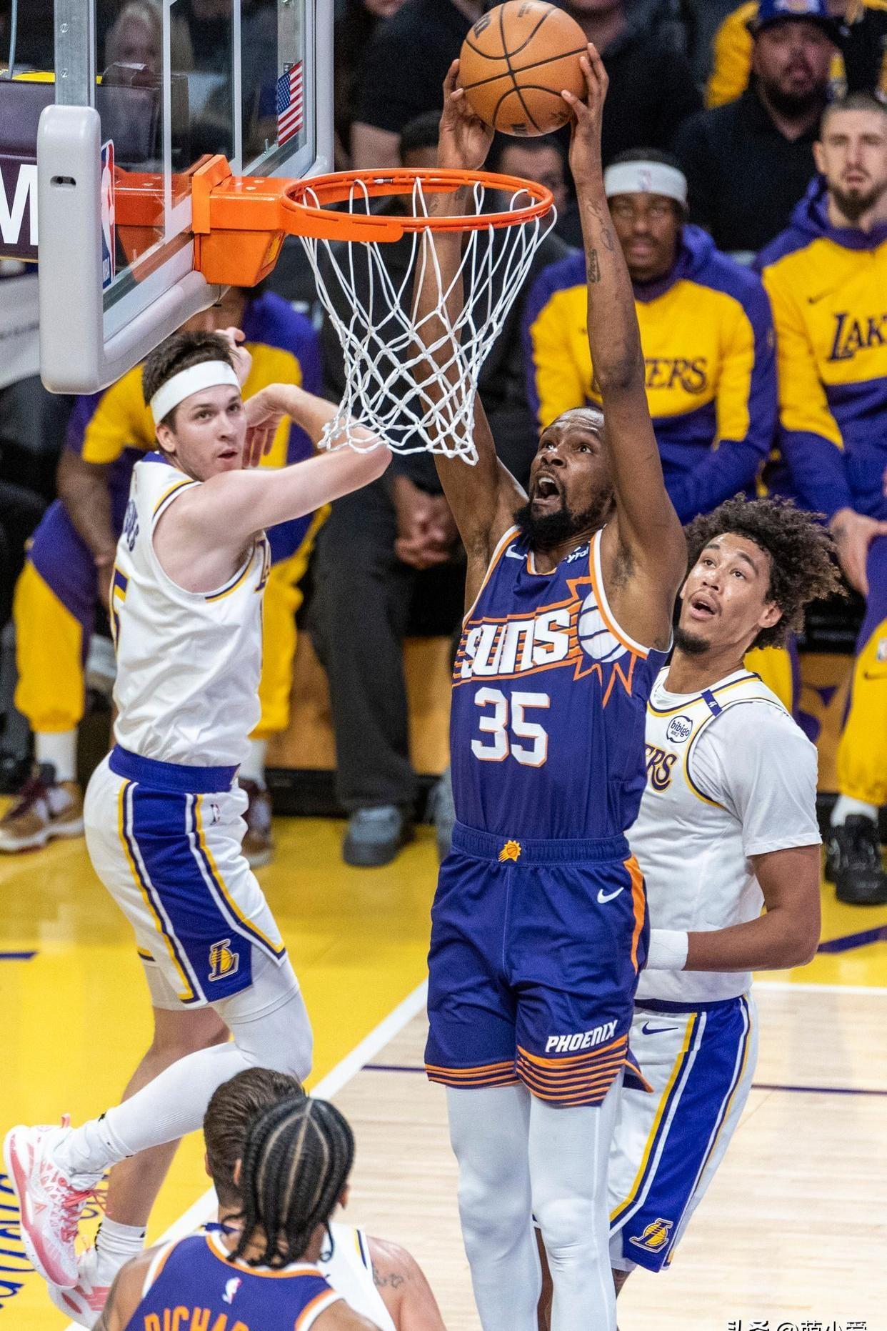  杜兰特关键节点出色防守，C9带队取胜！